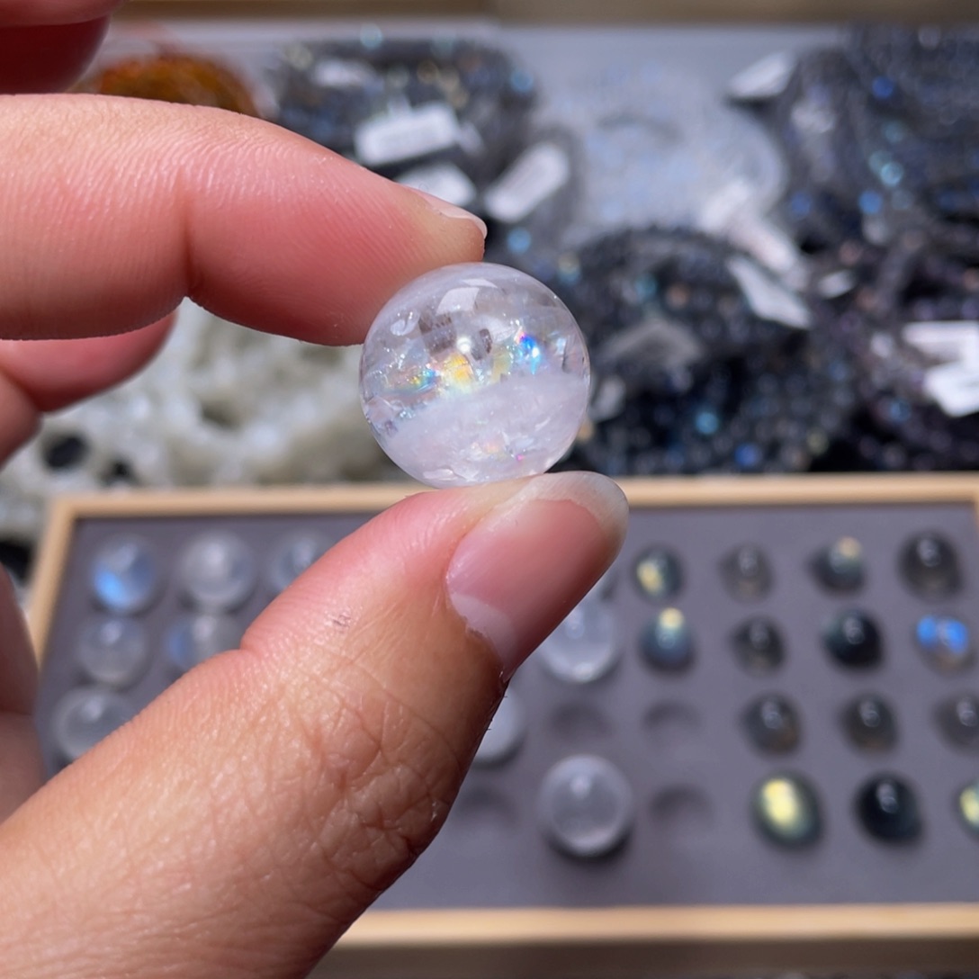 水晶吊坠(不含链)未镶嵌彩虹白幽灵单珠18.8m