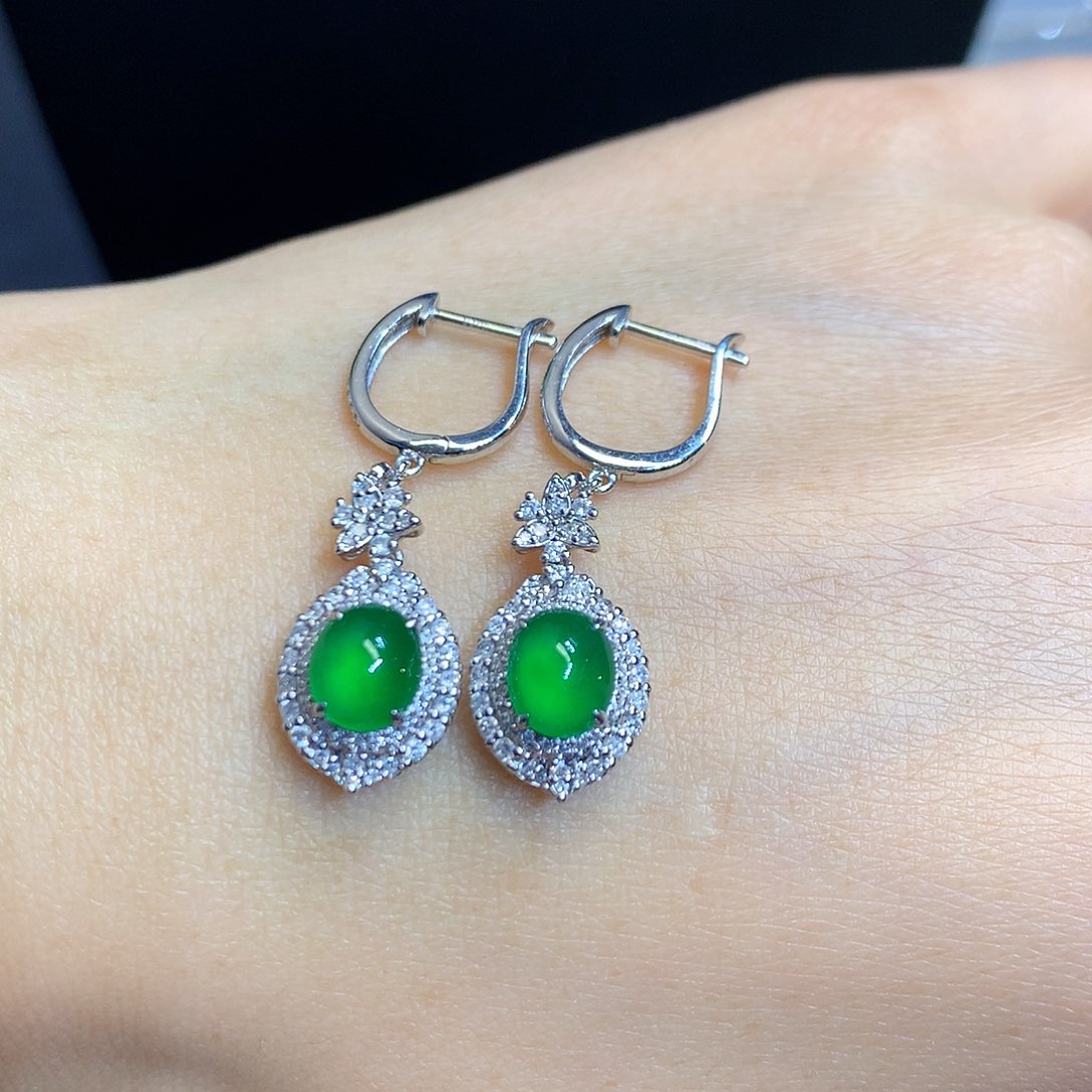 翡翠耳饰18K金镶嵌耳饰