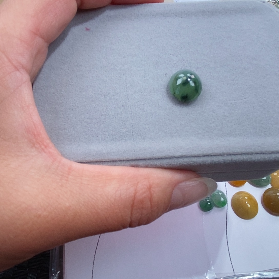 糖***果翡翠未镶嵌戒指缅甸