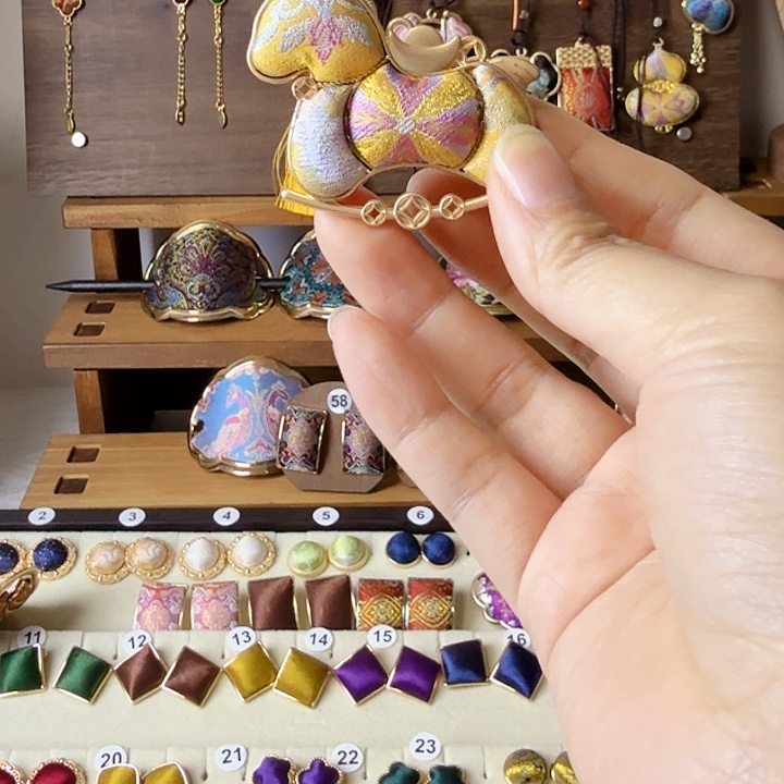 琉璃纯铜合金小马