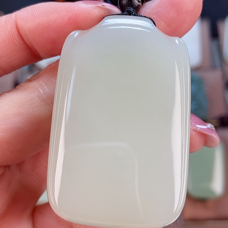 【闪购商品】和田玉颈饰未镶嵌