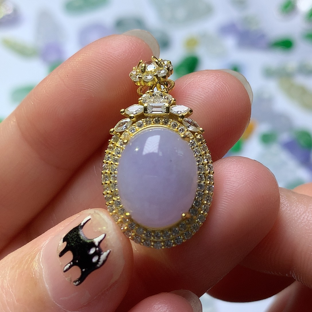 翡翠未镶嵌颈饰蛋