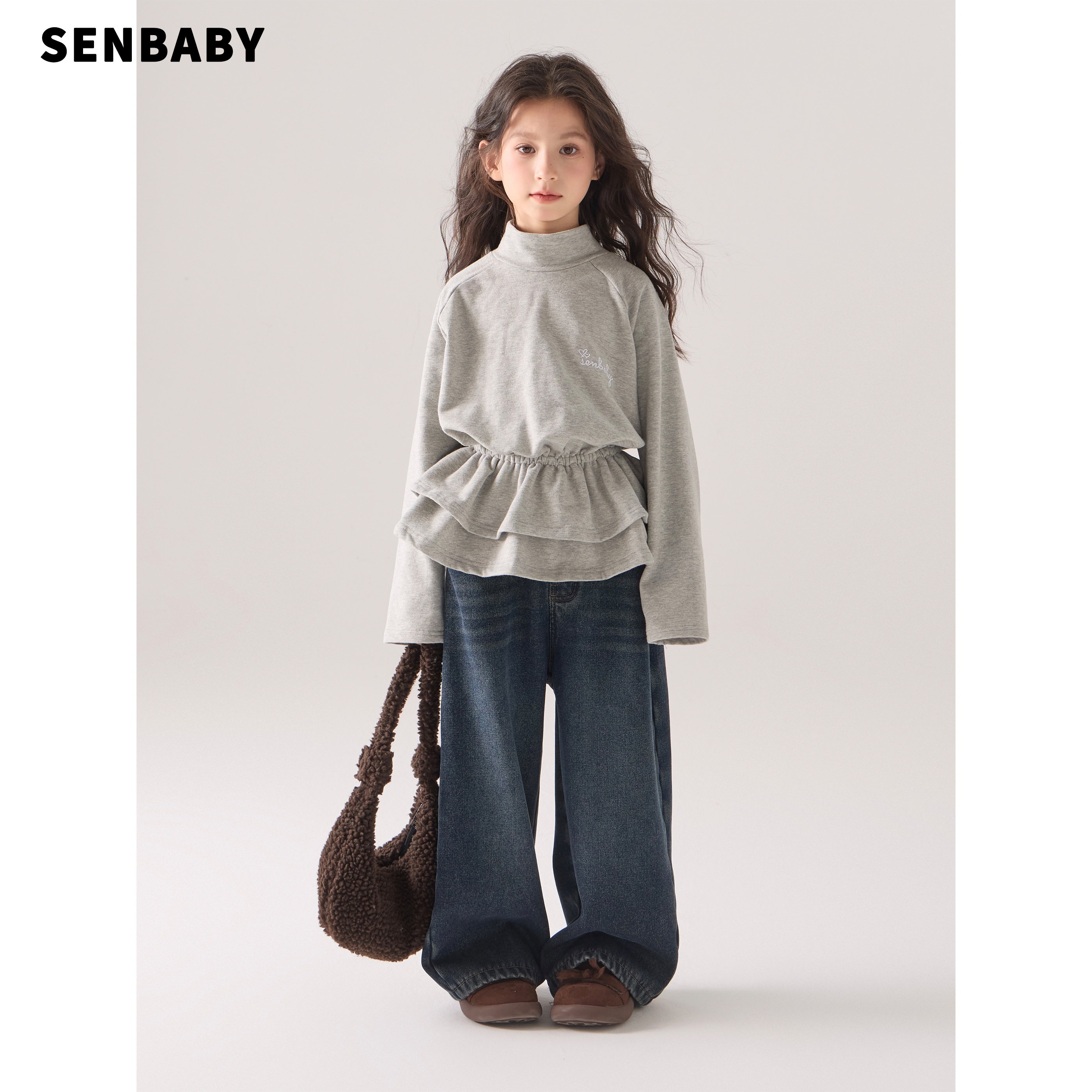 senbaby童装女童洋气上衣2025冬新款韩版灰色刺绣裙摆打底衫
