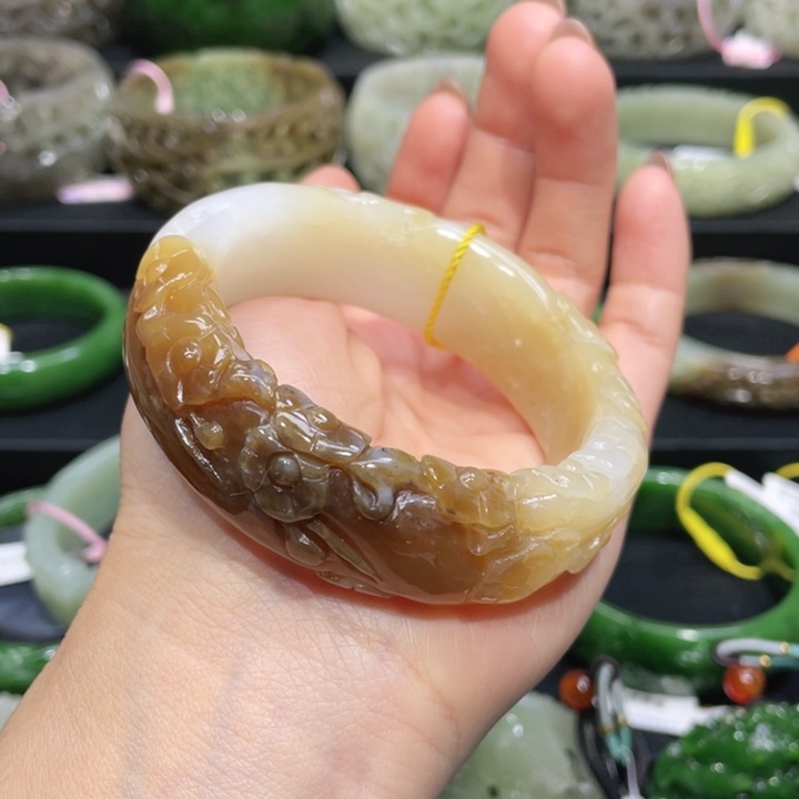 和田玉手镯53+圈口 编号41未镶嵌