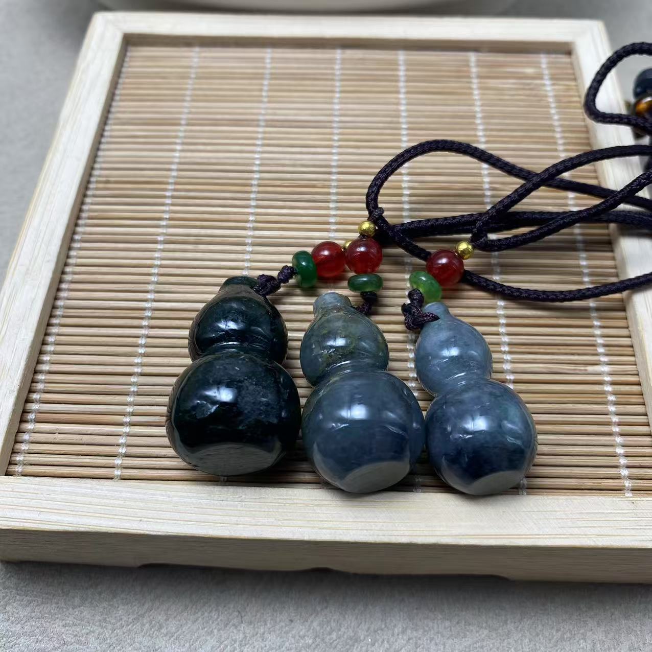 天然A货翡翠葫芦吊坠-v354-多样性发一