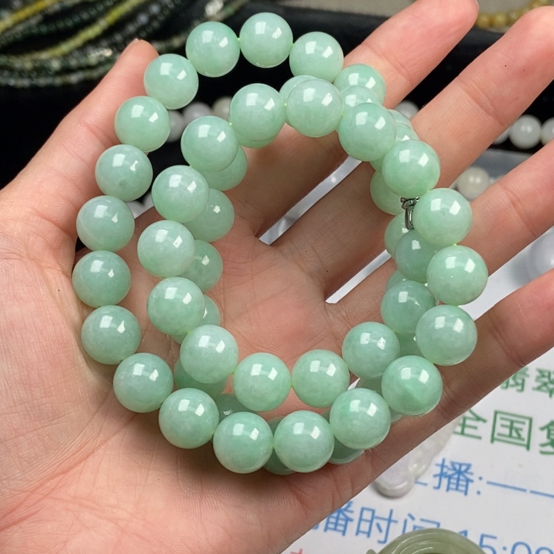 都***堰翡翠未镶嵌颈饰翡翠