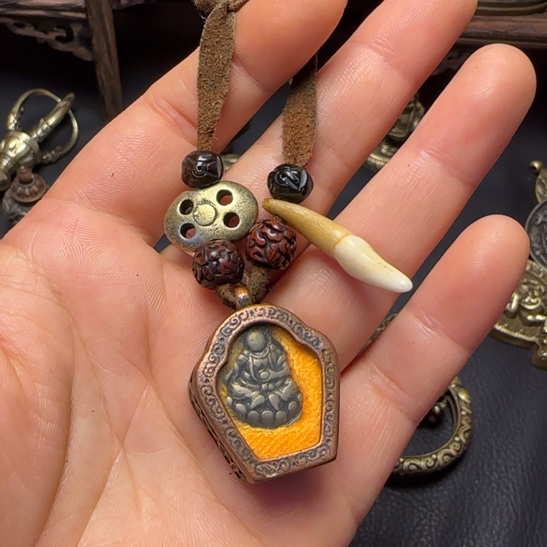 阿***白泥塑藏传牌子……藏传牌子