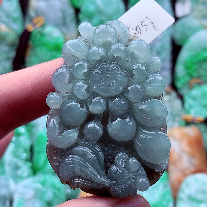 翡翠吊坠(不含链)未镶嵌