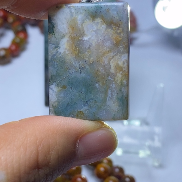 玛瑙/玉髓颈饰未镶嵌