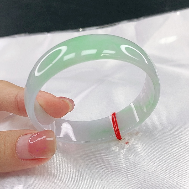 翡翠未镶嵌手镯圈49.2，05043