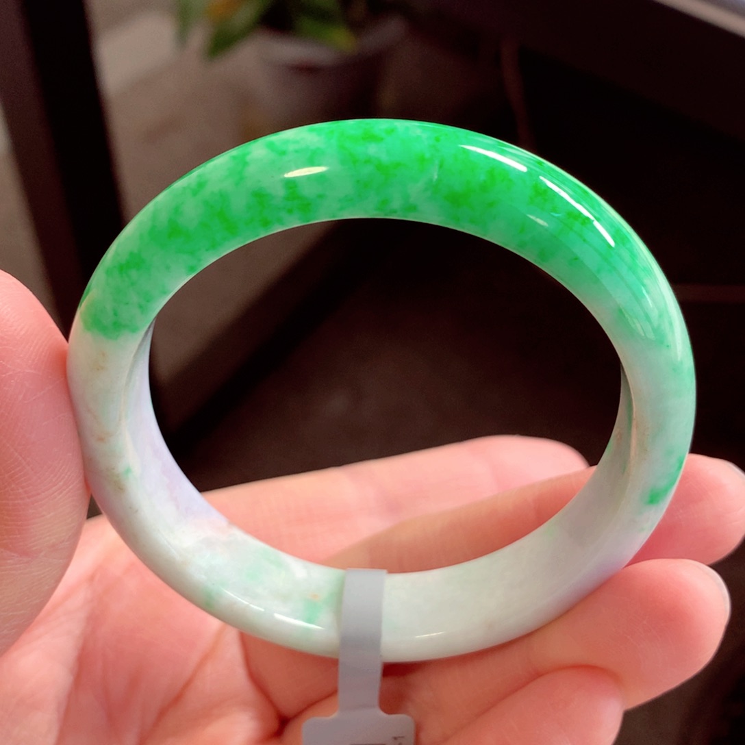 翡翠手镯未镶嵌缅甸翡翠