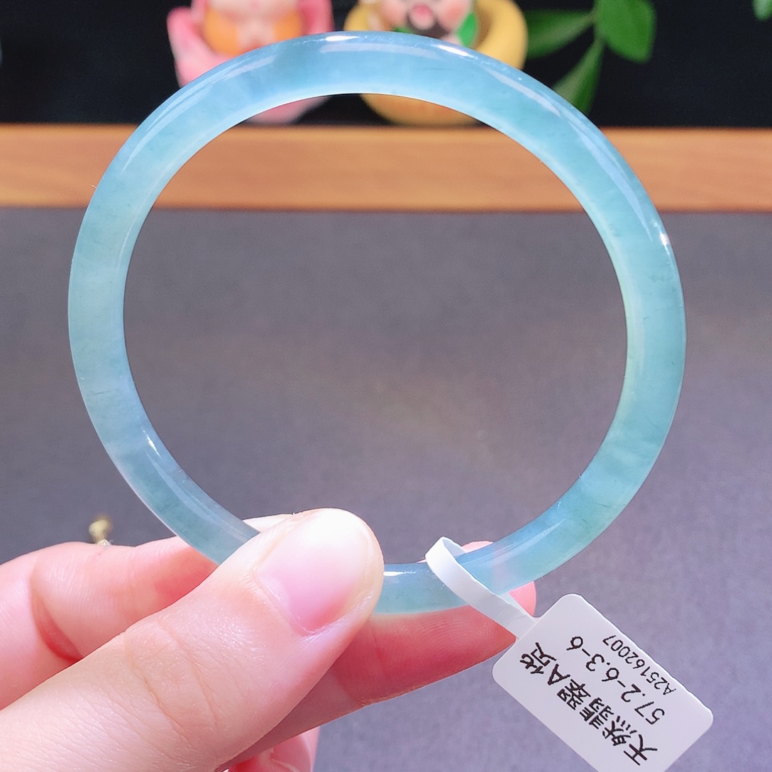 翡翠未镶嵌手镯天然翡翠