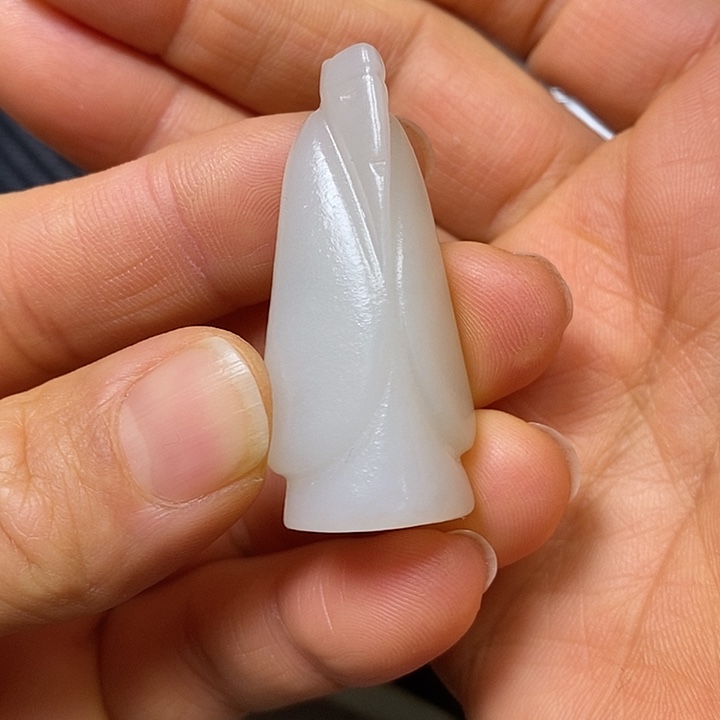 颈饰未镶嵌和田玉水*