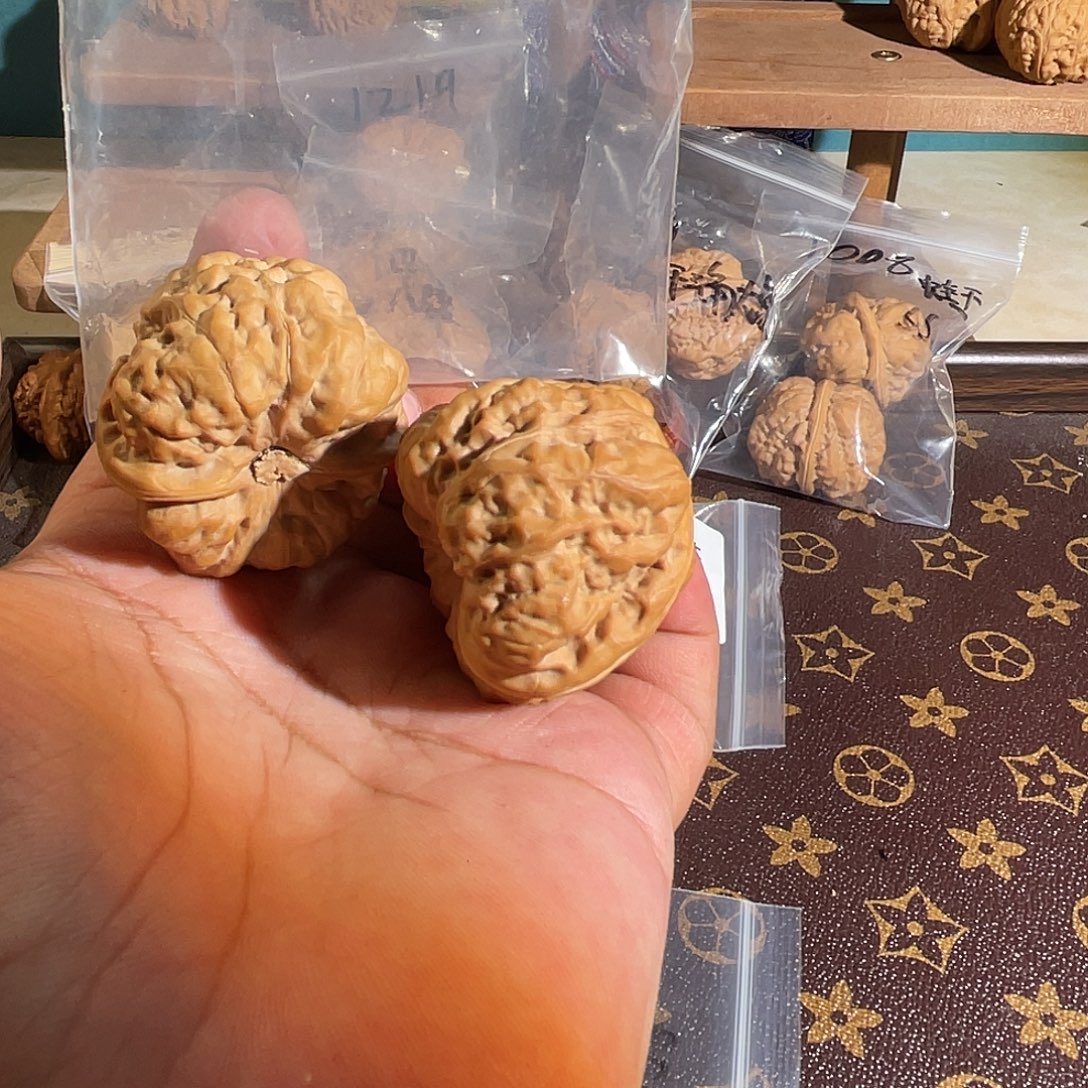 郭***爷文玩核桃把件1215