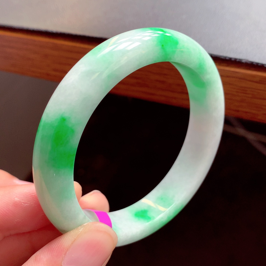 翡翠未镶嵌手镯缅甸翡翠