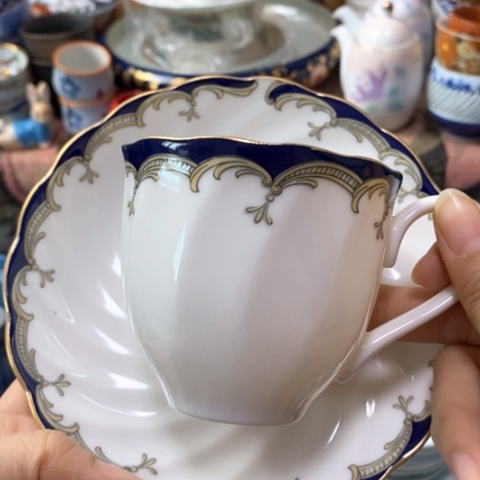 瓷片哈哈哈哈恍恍惚惚