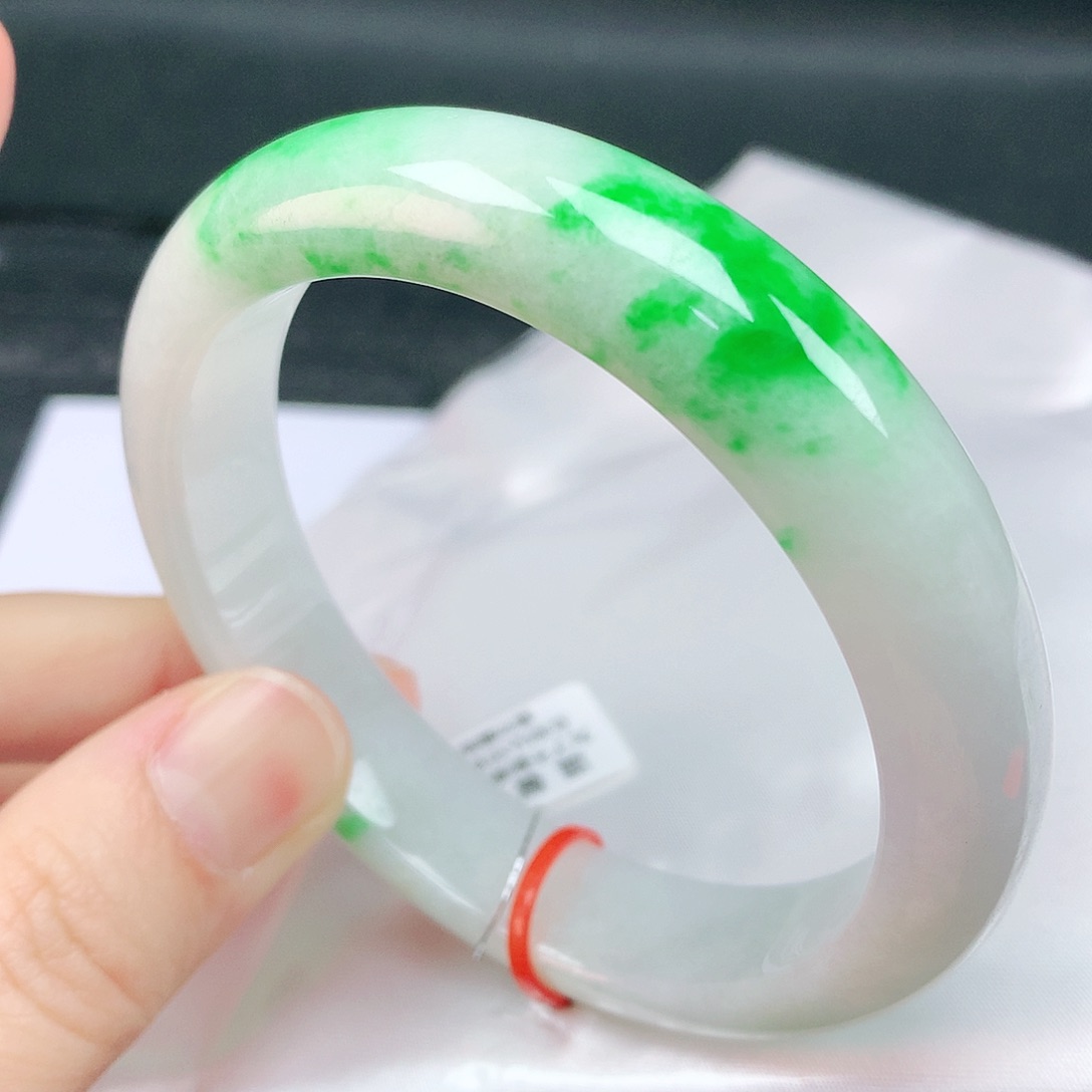 翡翠手镯未镶嵌56➕圈