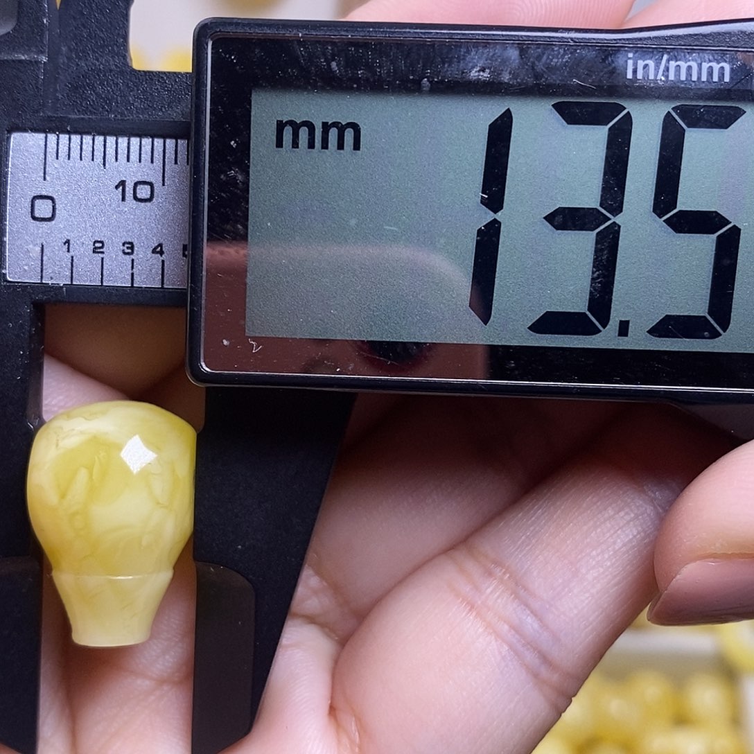 裸石琥珀未镶嵌也****了蜜蜡三通微粉