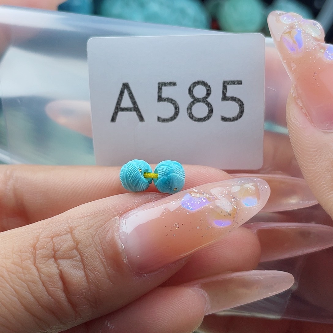 绿松石珠宝奇石未镶嵌因****）