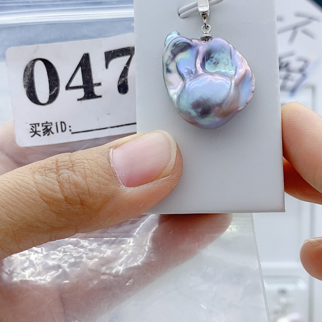 钛钢淡水珍珠颈饰