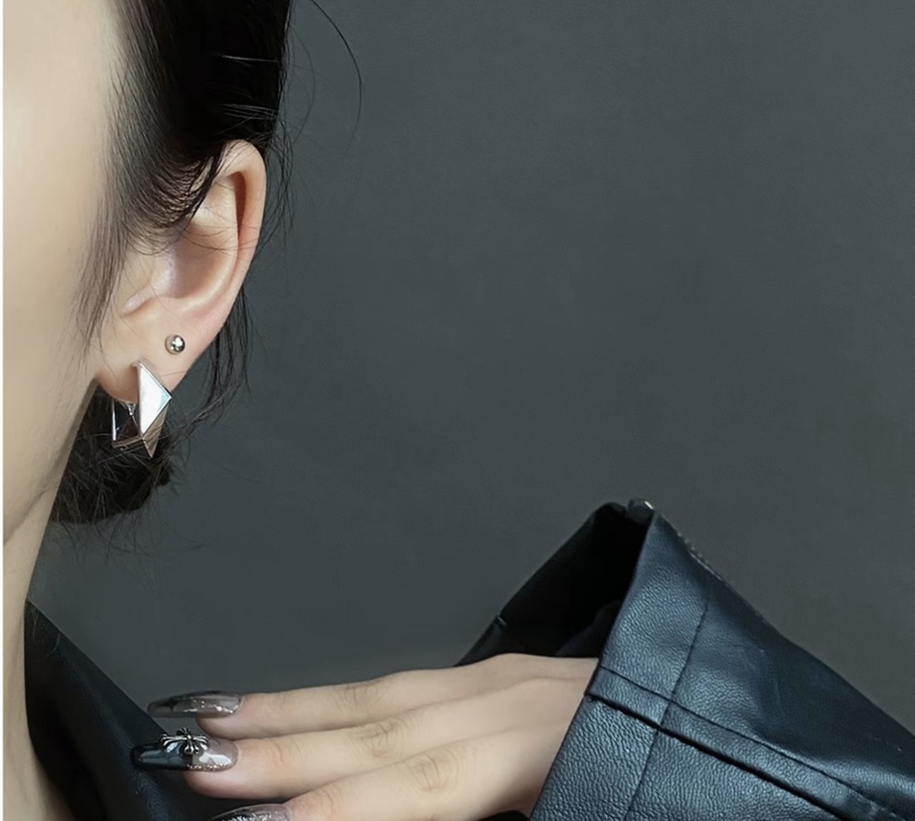 耳环<100-199>时尚百搭银色菱形个性简约耳环