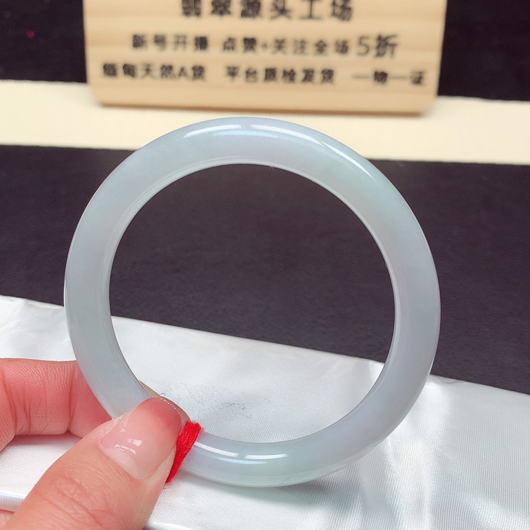 翡翠手镯未镶嵌103号