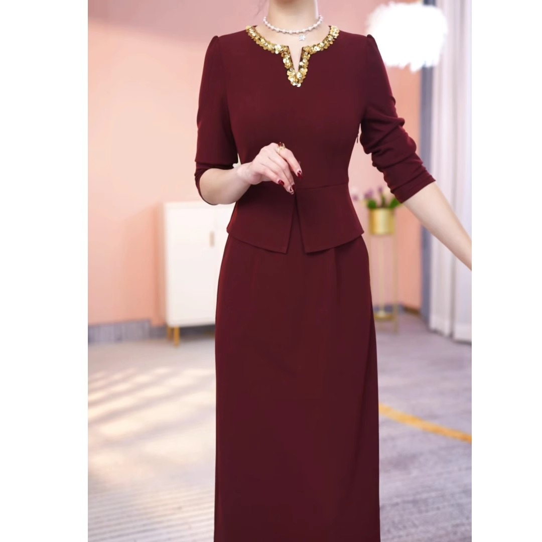 喜婆婆中式气质假俩件复古连衣裙2025春季新款婚宴礼服中长款裙子