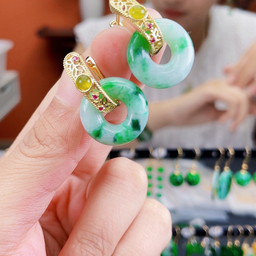 未镶嵌翡翠耳饰饰品