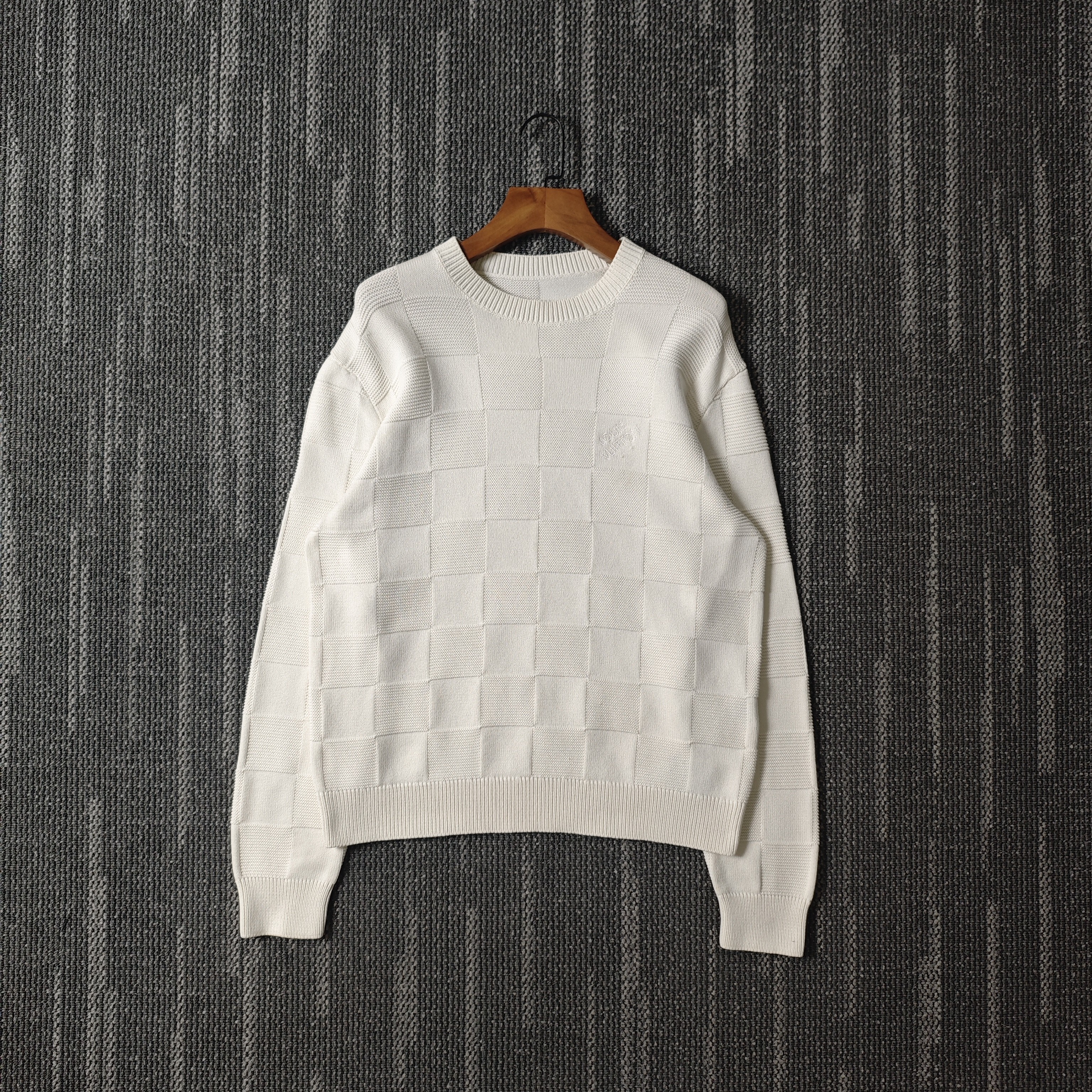 95新 LouisVuitton/路易威登 FW22棋盘格缝线圆领针织衫/S码/3287