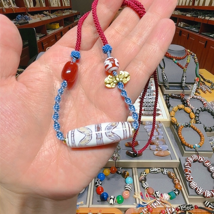 未镶嵌玛瑙/玉髓珠宝奇石