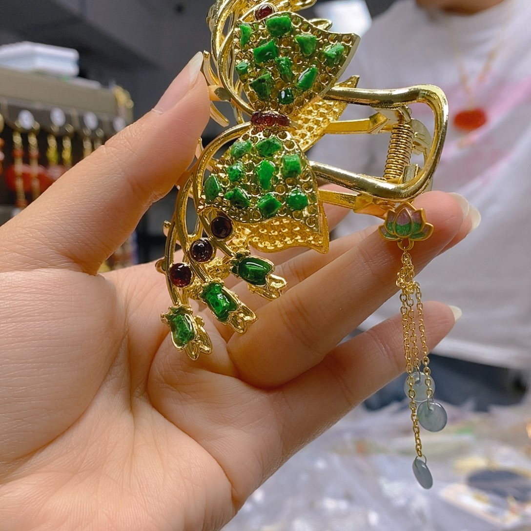 翡翠合金耳饰翡翠