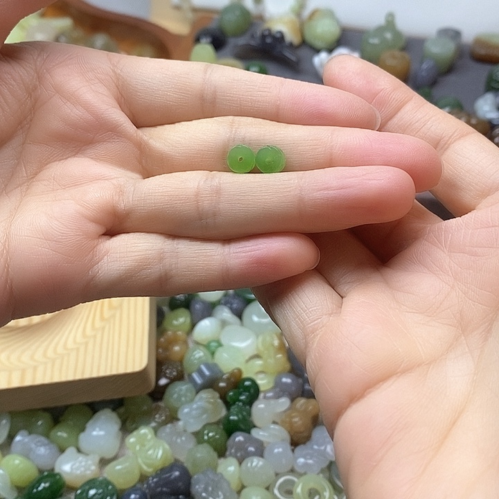 未镶嵌和田玉挂件碧玉雕花珠68一个多样性发其一