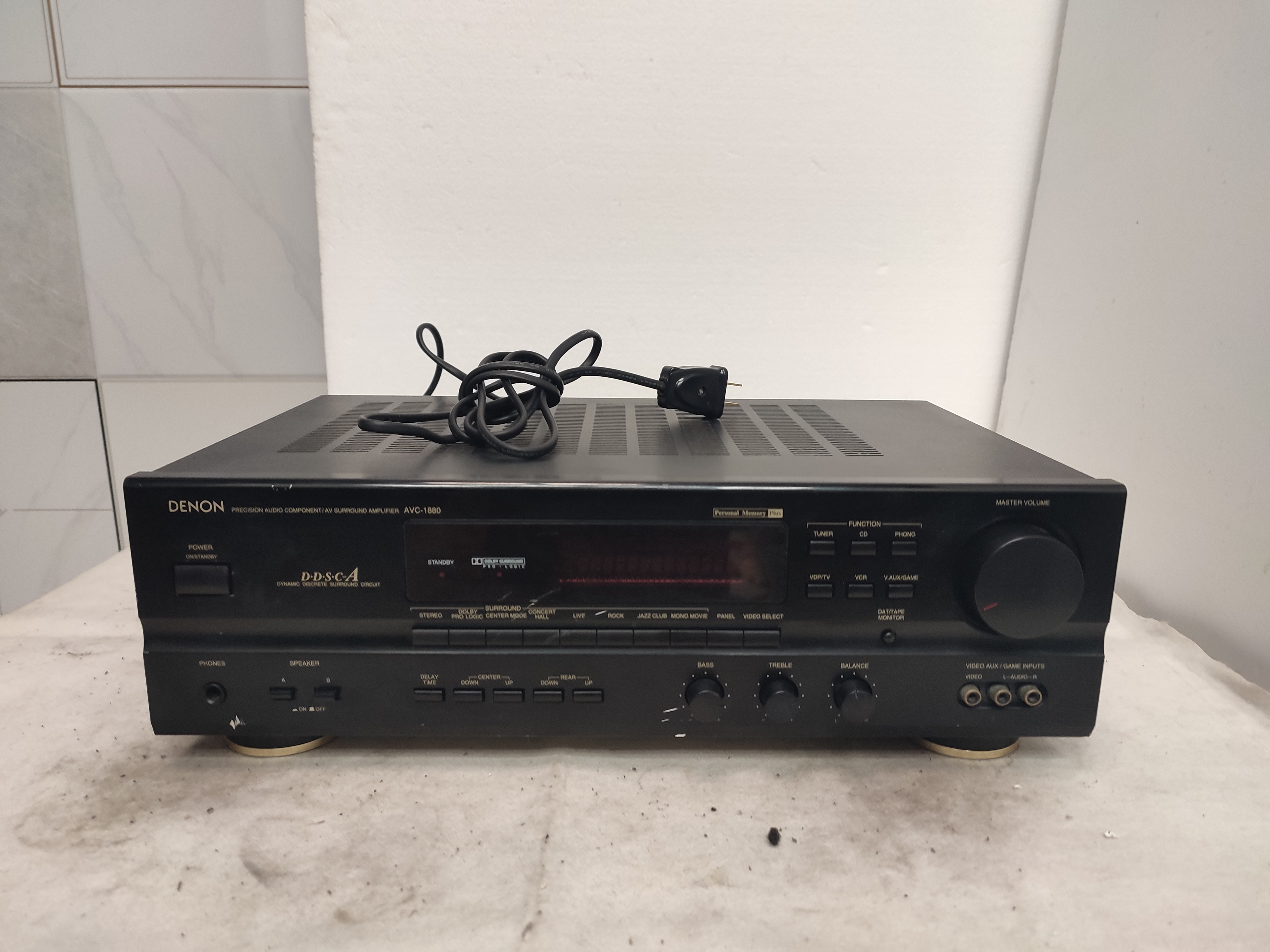 9新  二手TLR，AVC-1880功放机，不包邮。不退换货