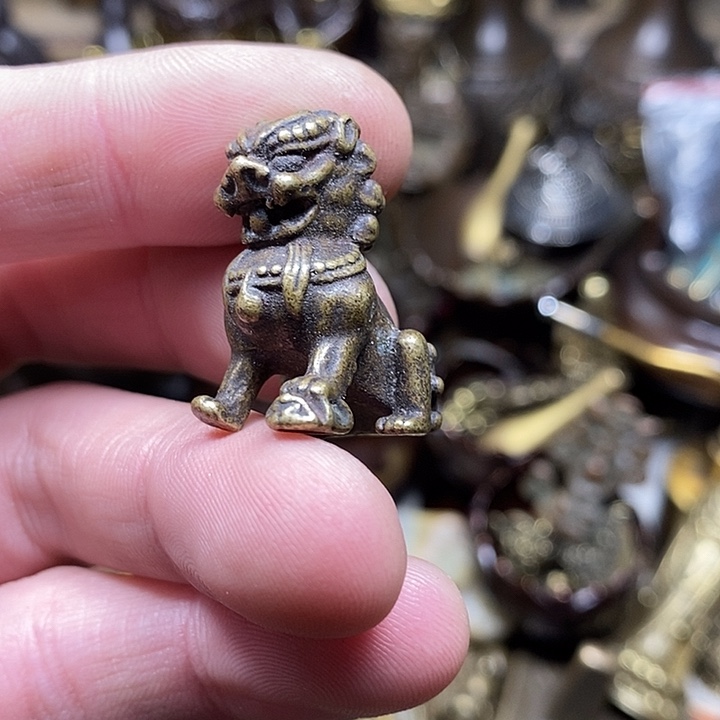 玉***.小杨推荐铜物件一个