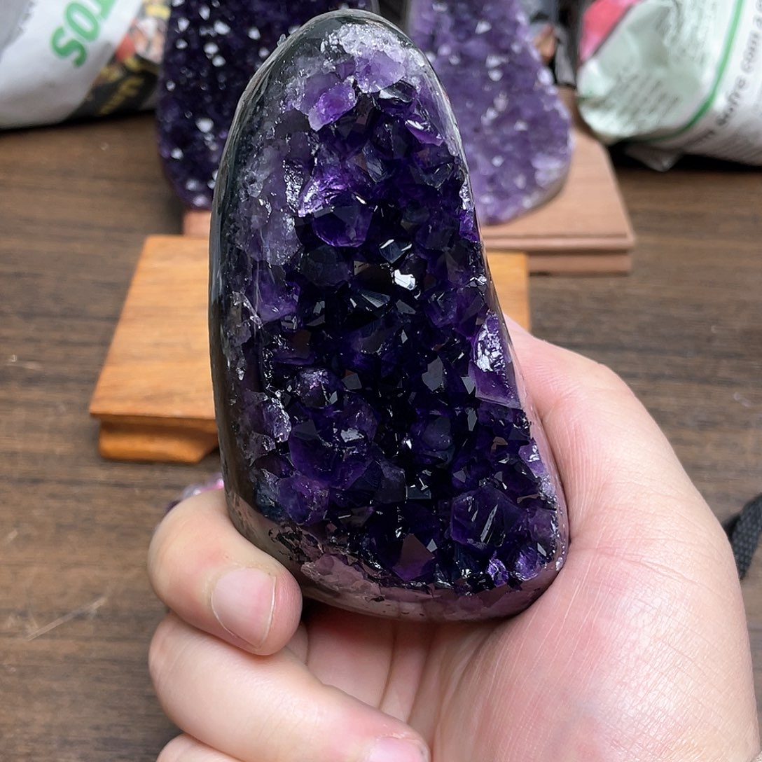 紫晶大型摆件（非配饰）未镶嵌