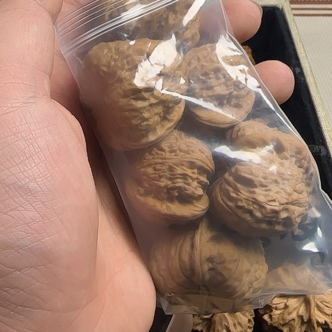 见***六文玩核桃吊坠哈哈这都可以的这么