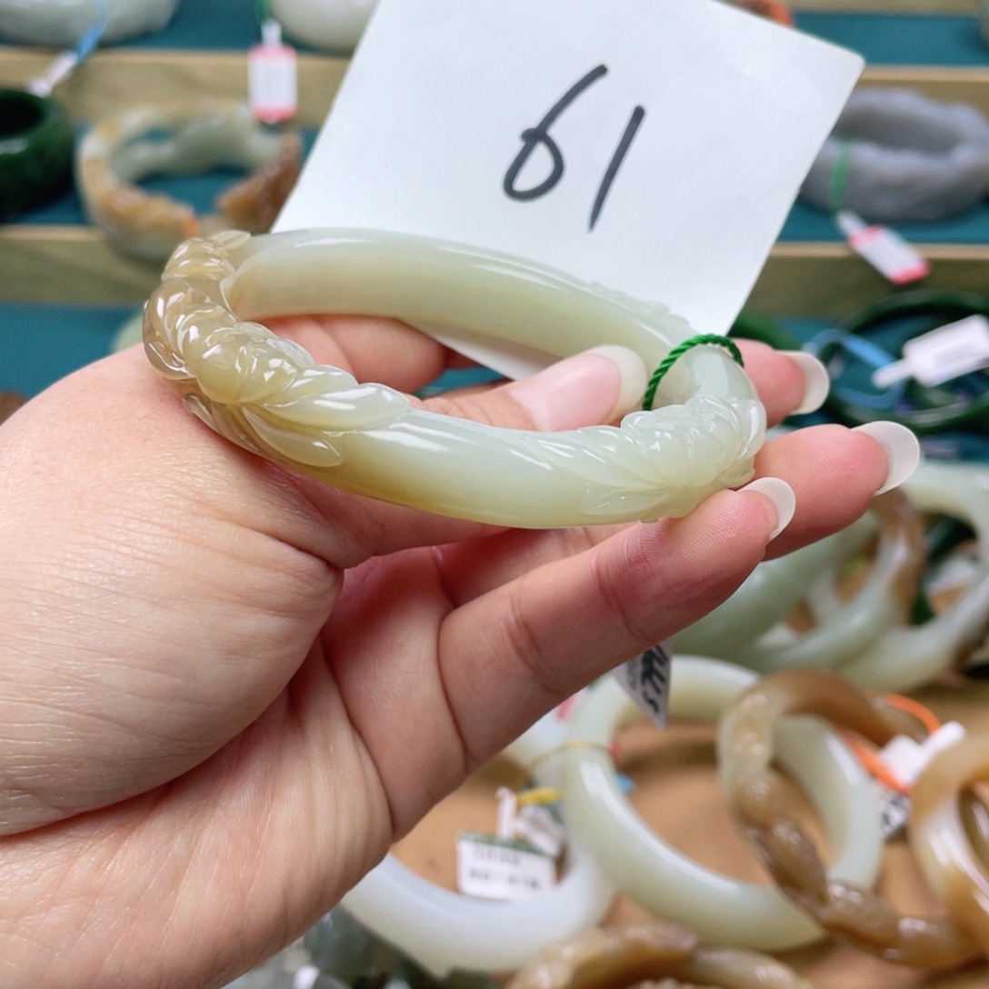 未镶嵌手镯和田玉圈口59