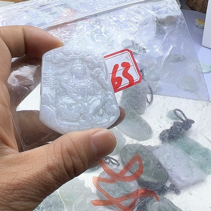 翡翠颈饰未镶嵌天然缅甸翡翠吊坠