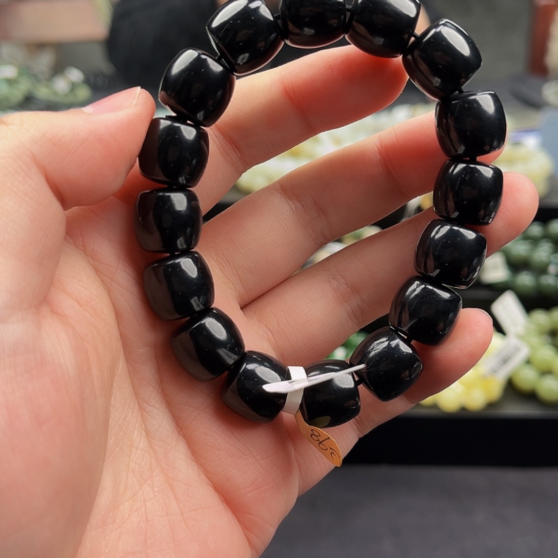 和田玉手串未镶嵌