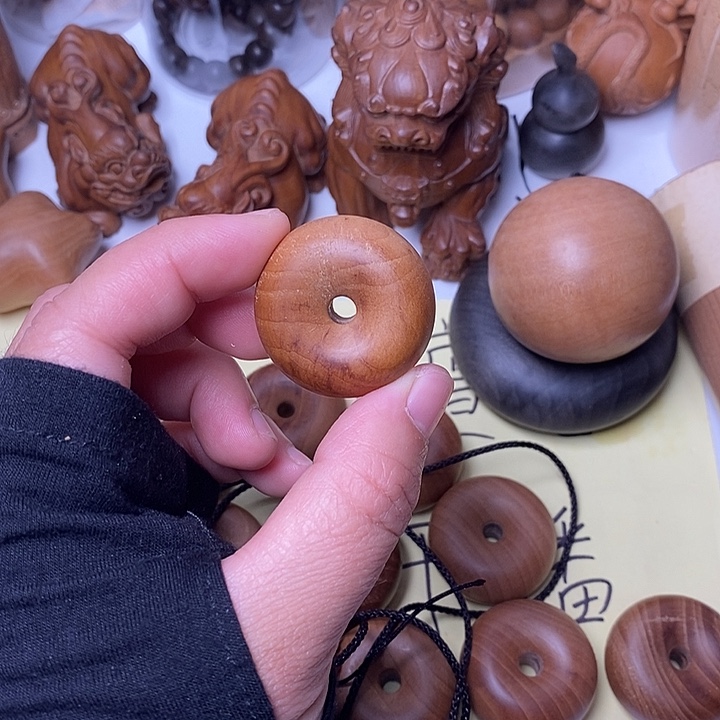 檀香木老山檀香小平安扣微瑕