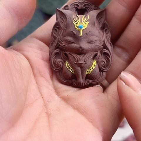 泥塑息肌香方镶嵌九尾瑕疵款