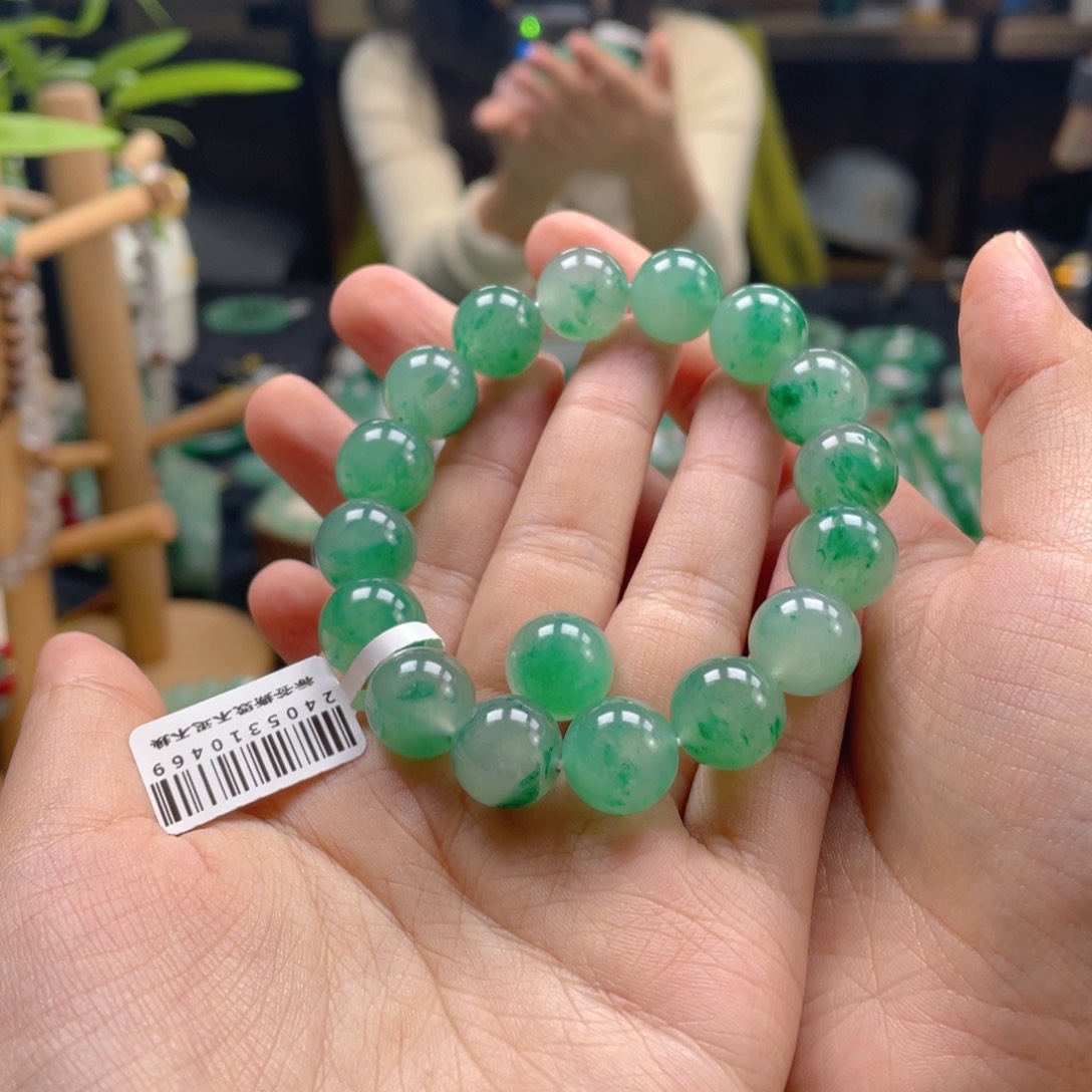 石英质玉手串未镶嵌如***.