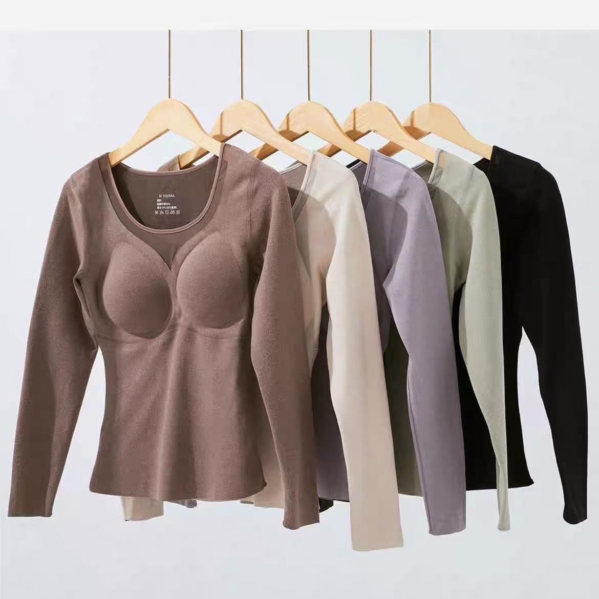 22808自带胸垫长袖保暖上衣