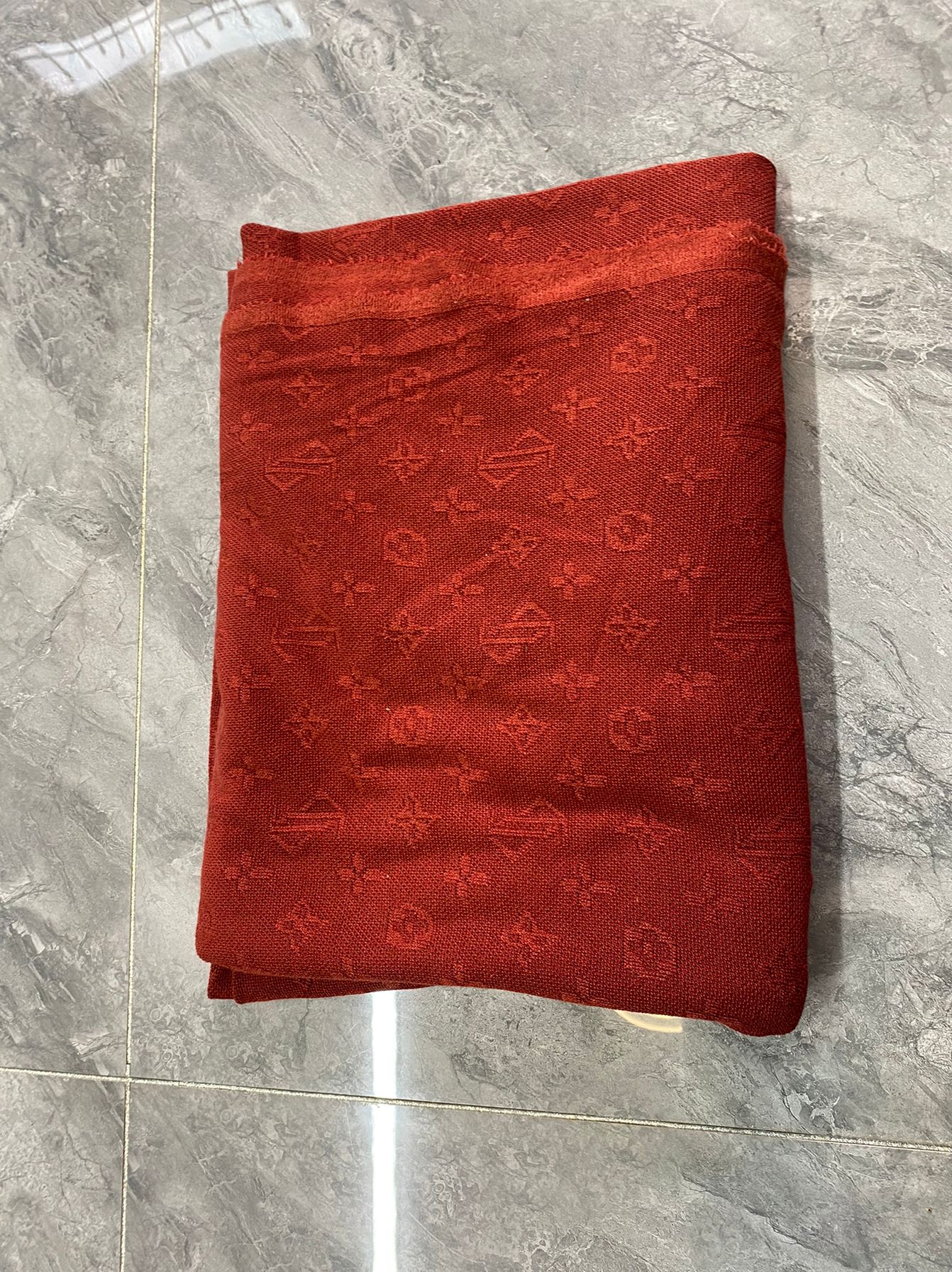 秋冬新款高品质针织羊毛绒提花面料绣红色小碎花提花