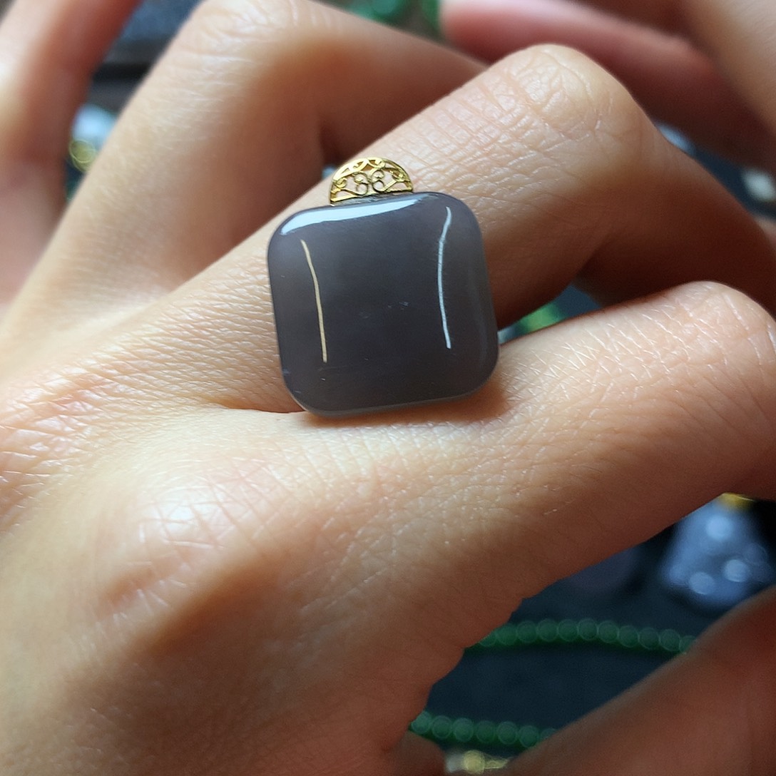 和田玉颈饰18K金镶嵌