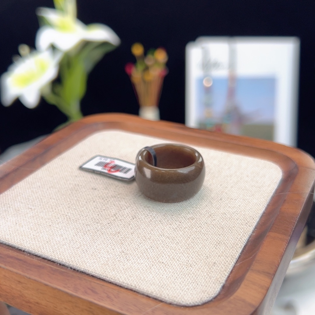 和田玉（糖玉）未镶嵌戒指N41咖糖轮胎直径17.5不退换