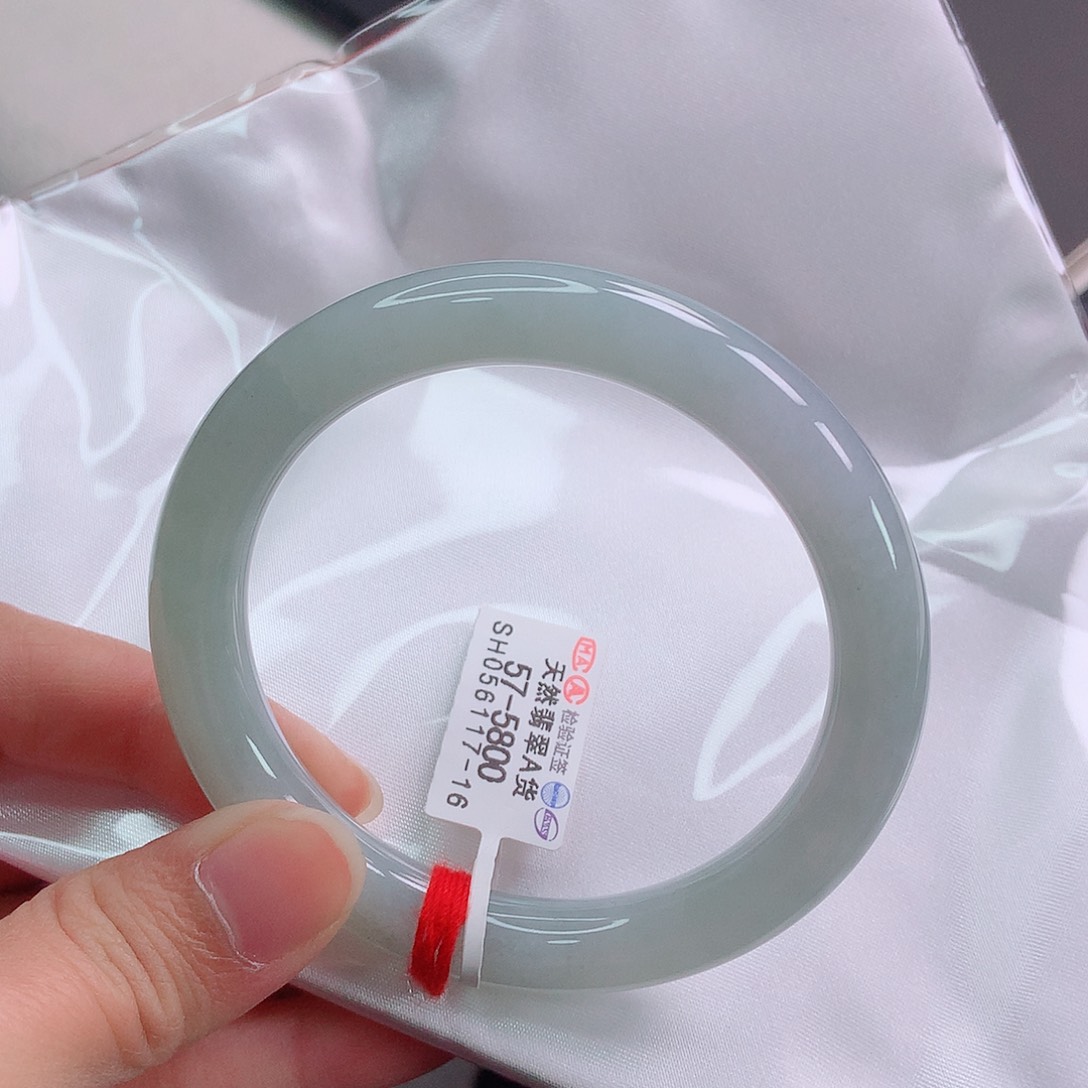 翡翠手镯未镶嵌57圆条