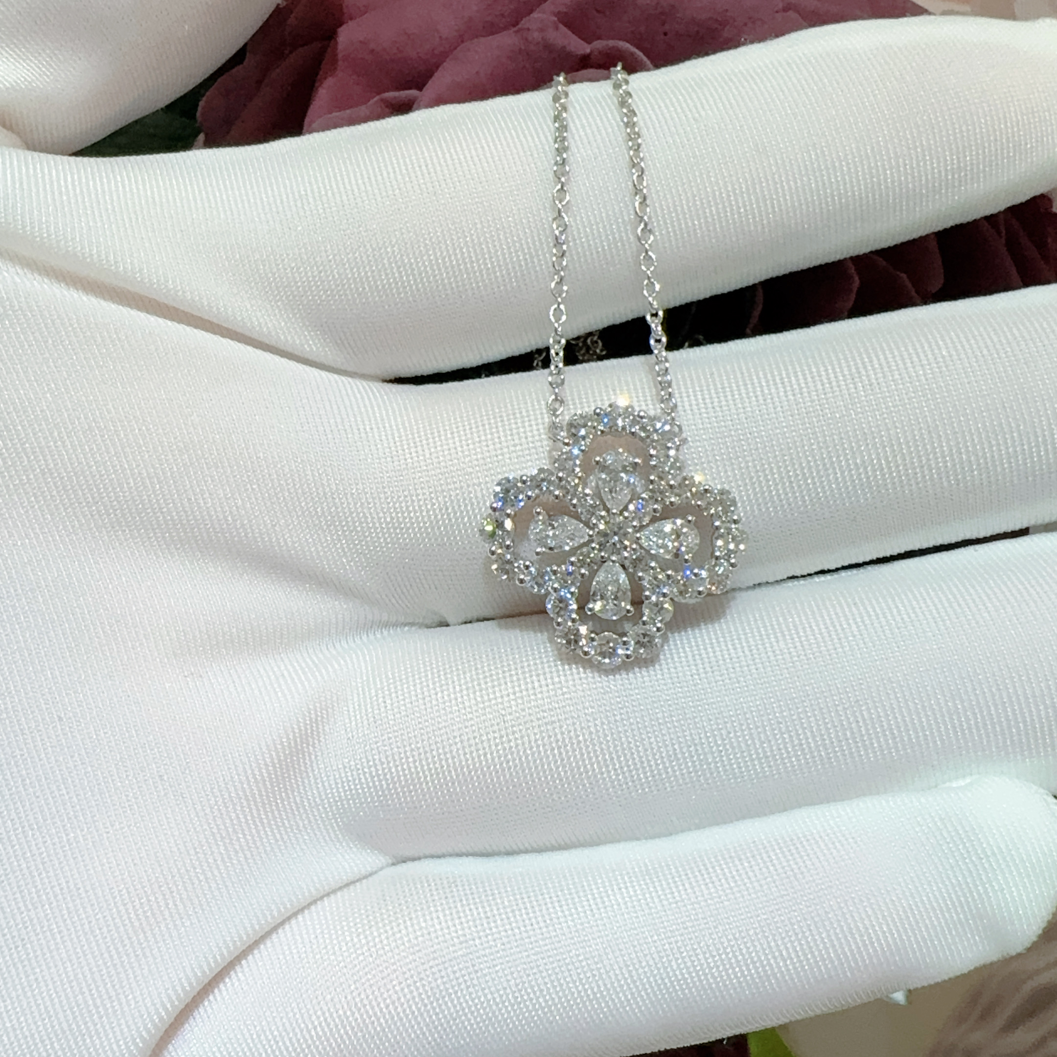 实验室培育钻石18K白金镶嵌培育钻石水滴四叶草项链经典百搭女款R