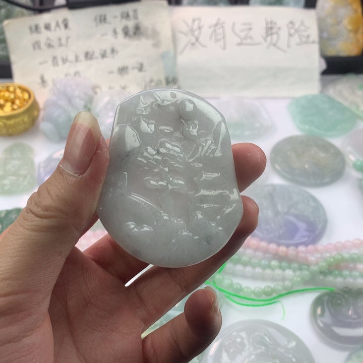 翡翠颈饰未镶嵌＿