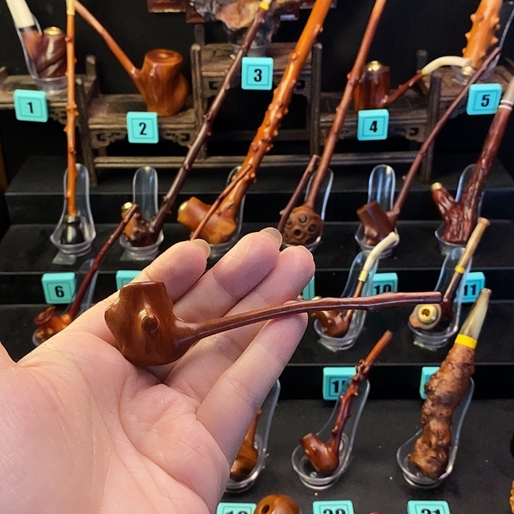 顺***然大叶紫檀（黑酸枝木类）檬子木烟斗